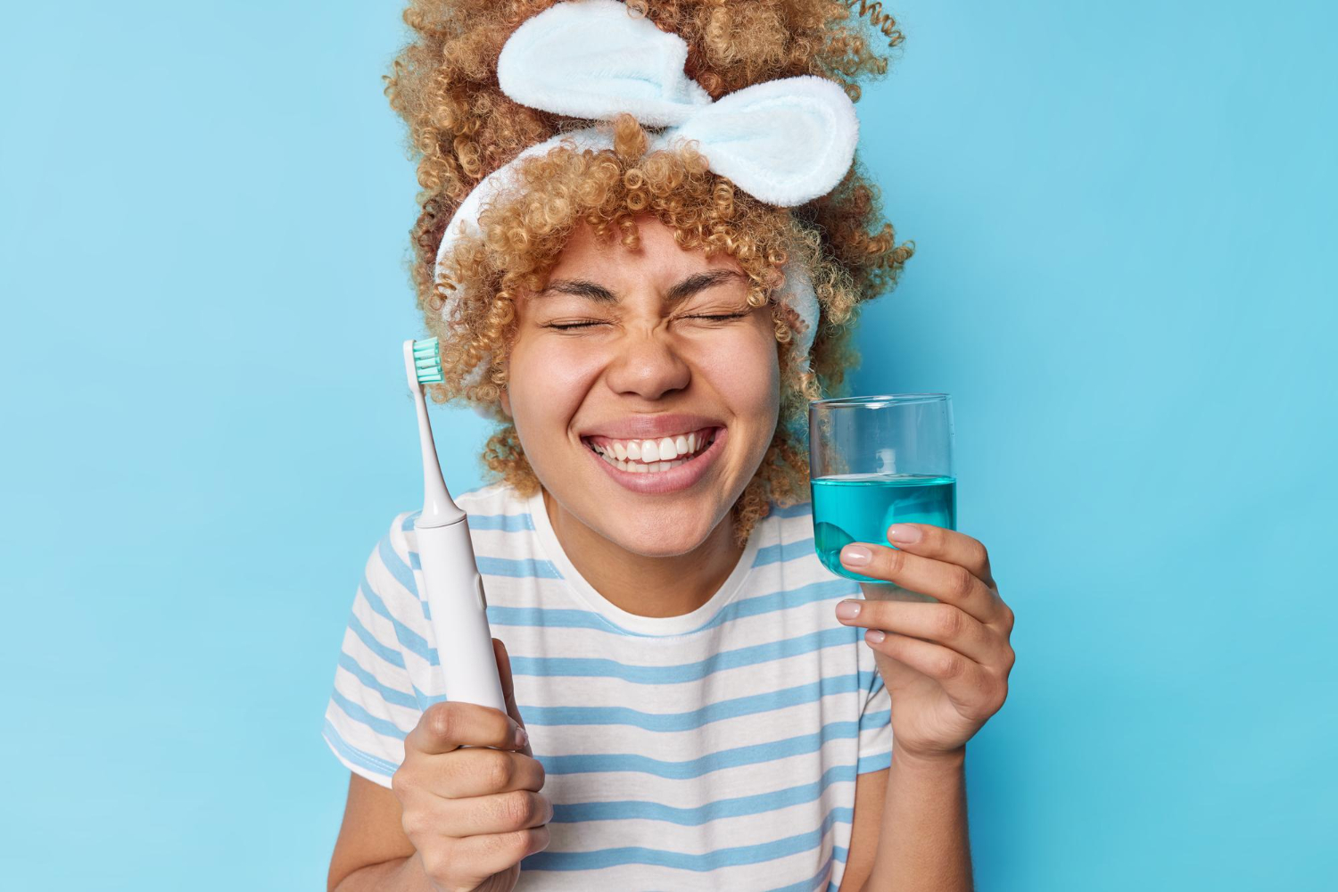 Manual vs. Electric Toothbrushes: Which One Should You Choose?